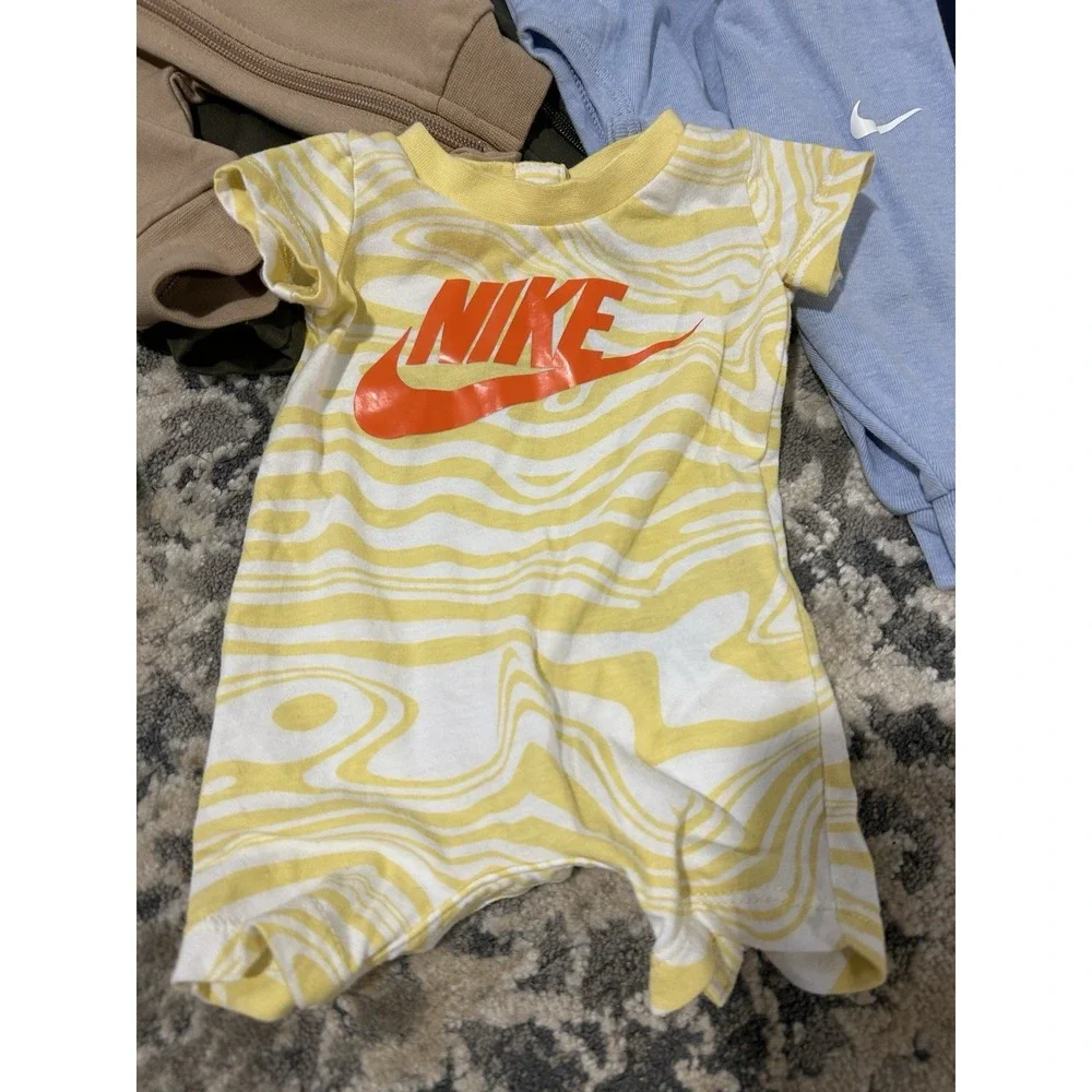 Nike Baby Boy‎ Lot Size Newborn/0-3 Month
